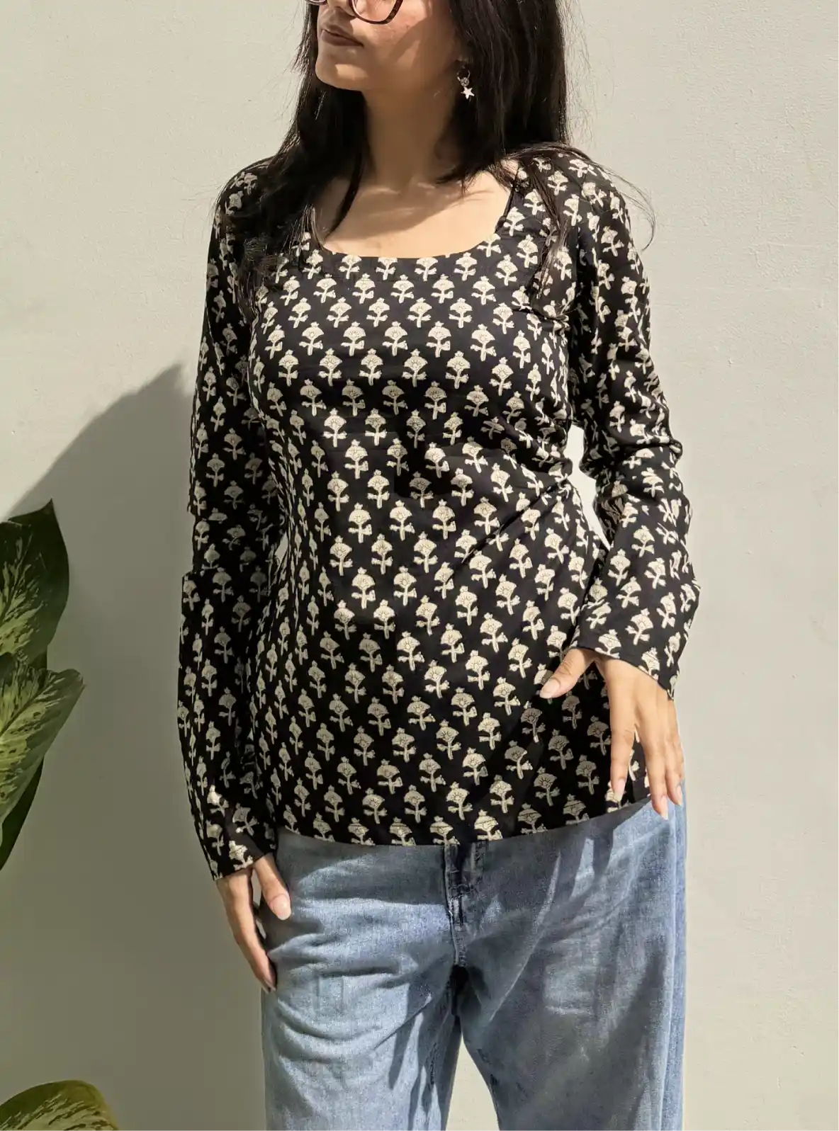 Noorika Boat Neck Kurti