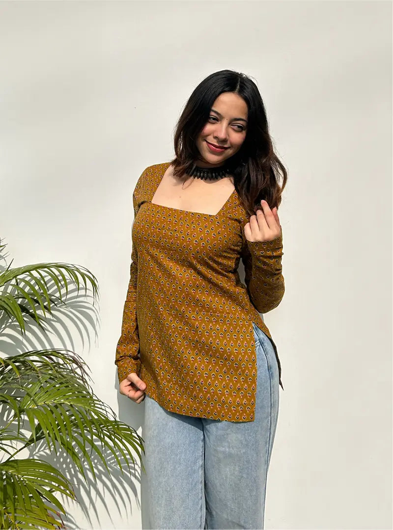 Akshara Square Neck Kurti