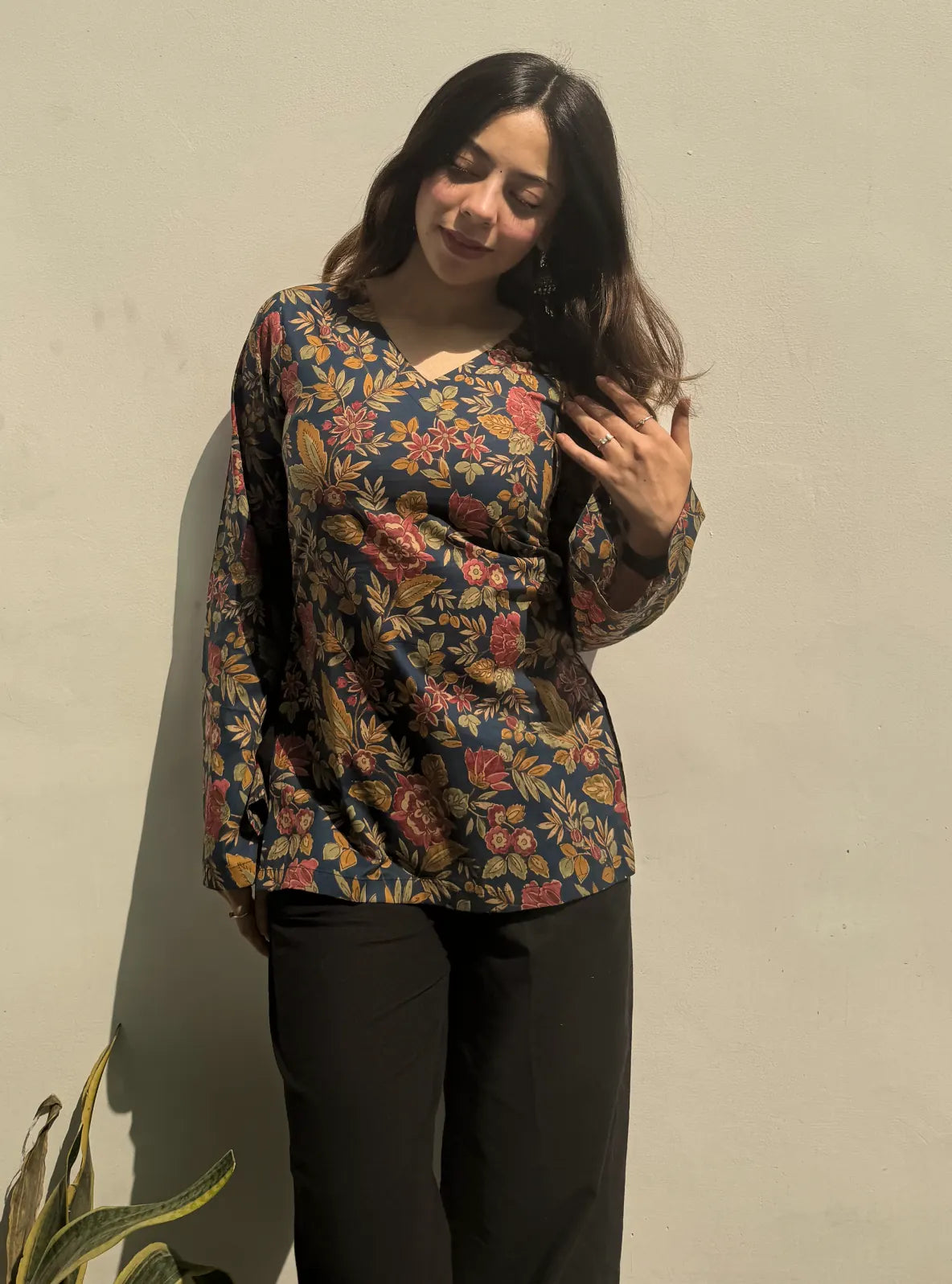 Gumshuda Bell Sleeves Kurti