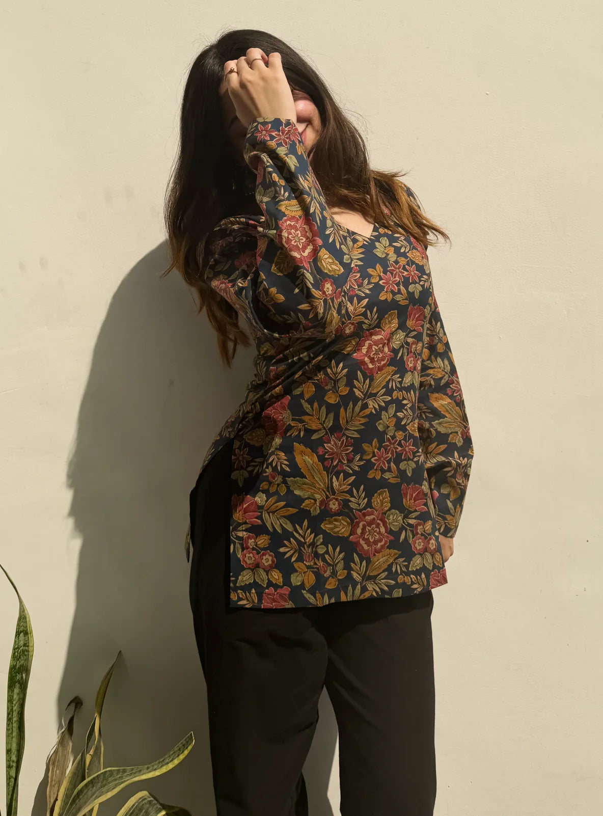 Gumshuda Bell Sleeves Kurti