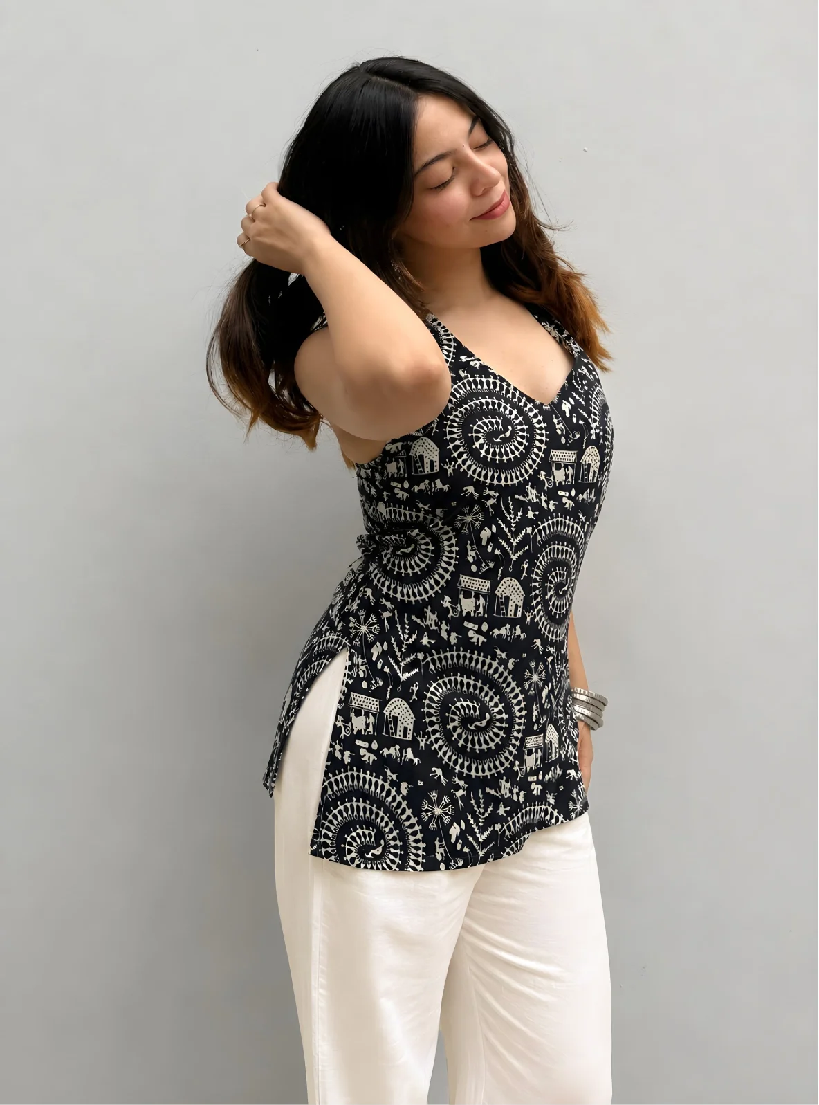 Ojasvi Halter Neck Kurti