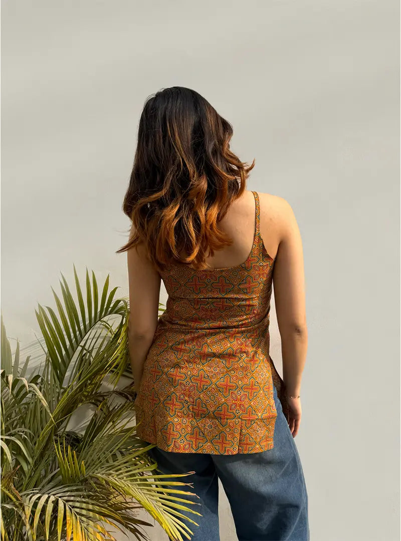 Kaveri Short Sleeveless Kurti by Evara