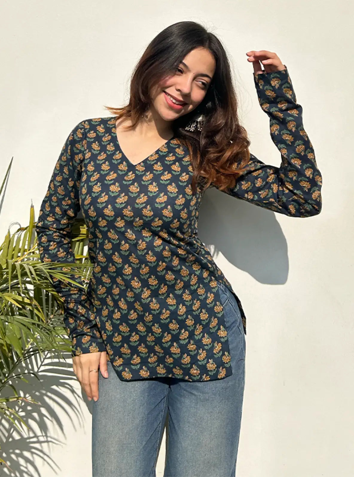 Kaynaat Straight Sleeves Kurti