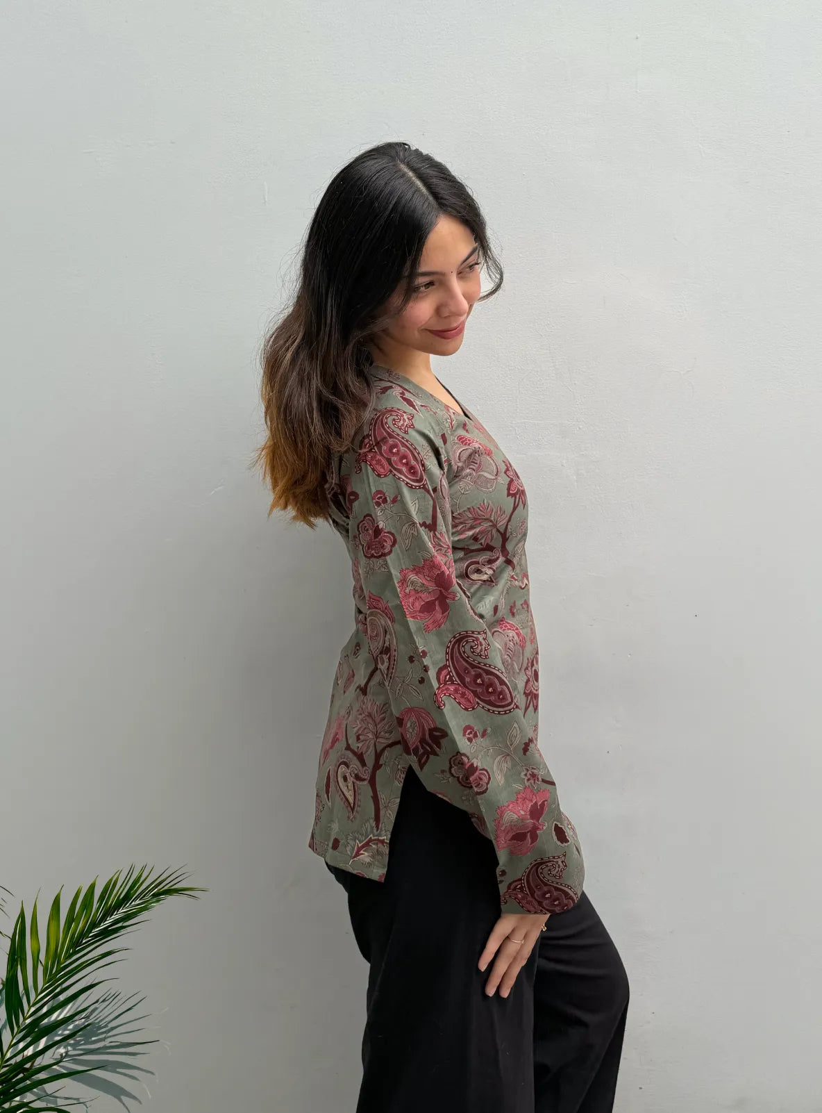 Vaidehi Bell Sleeves Kurti