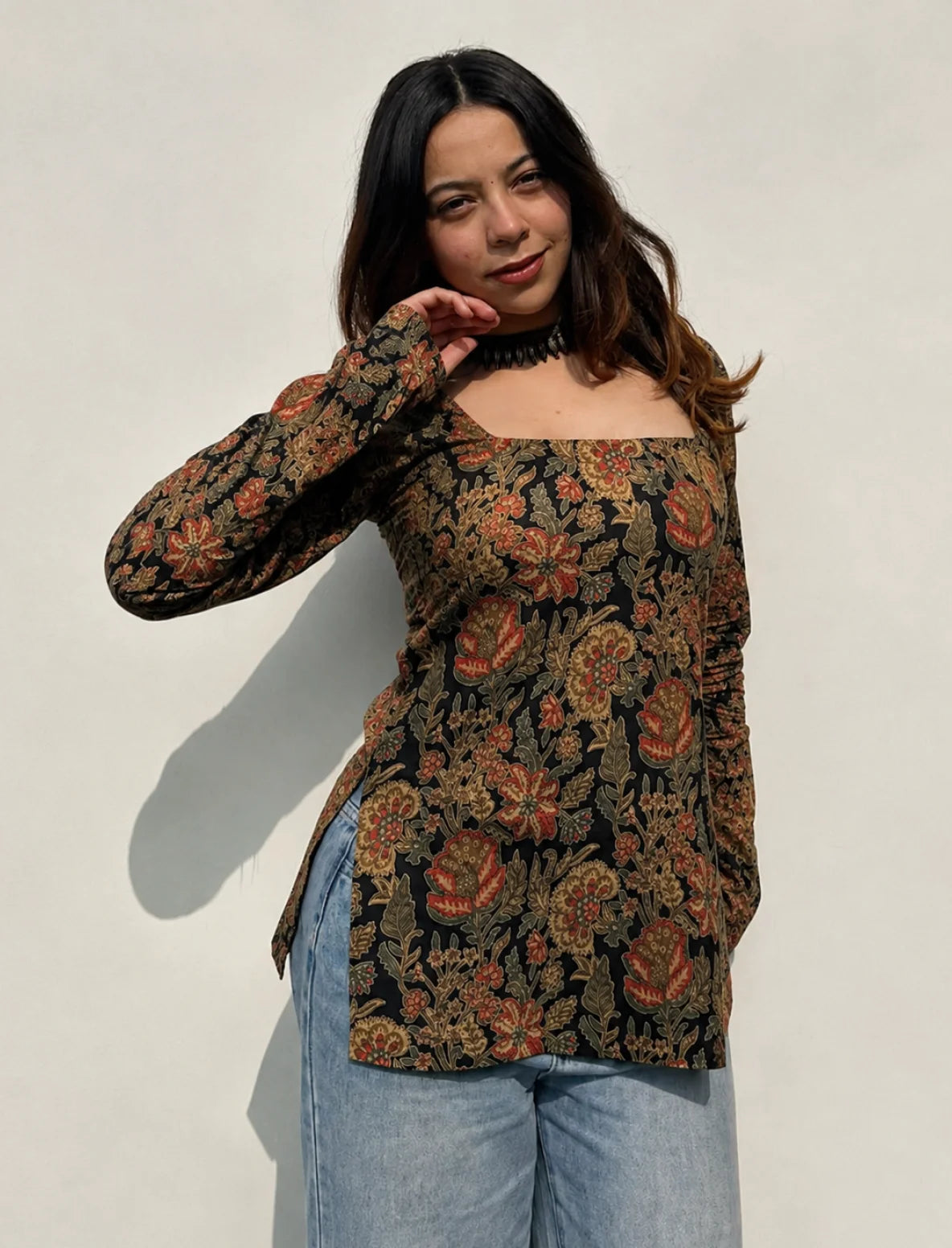 Faguni Boat Neck Kurti