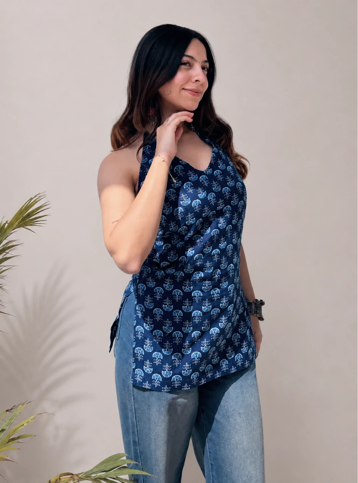 Aabroo Halter Neck Kurti