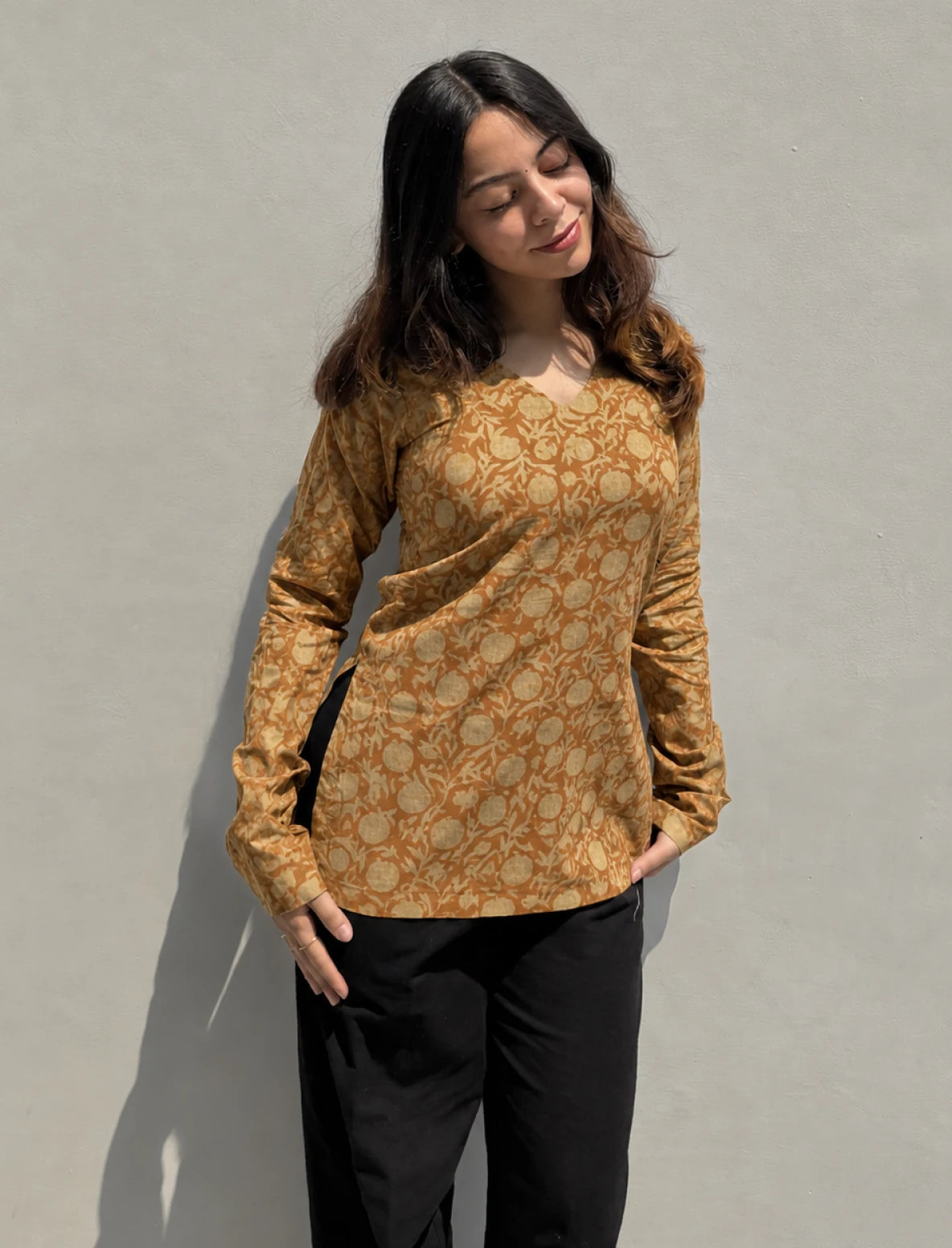 Vayra Straight Sleeves Kurti