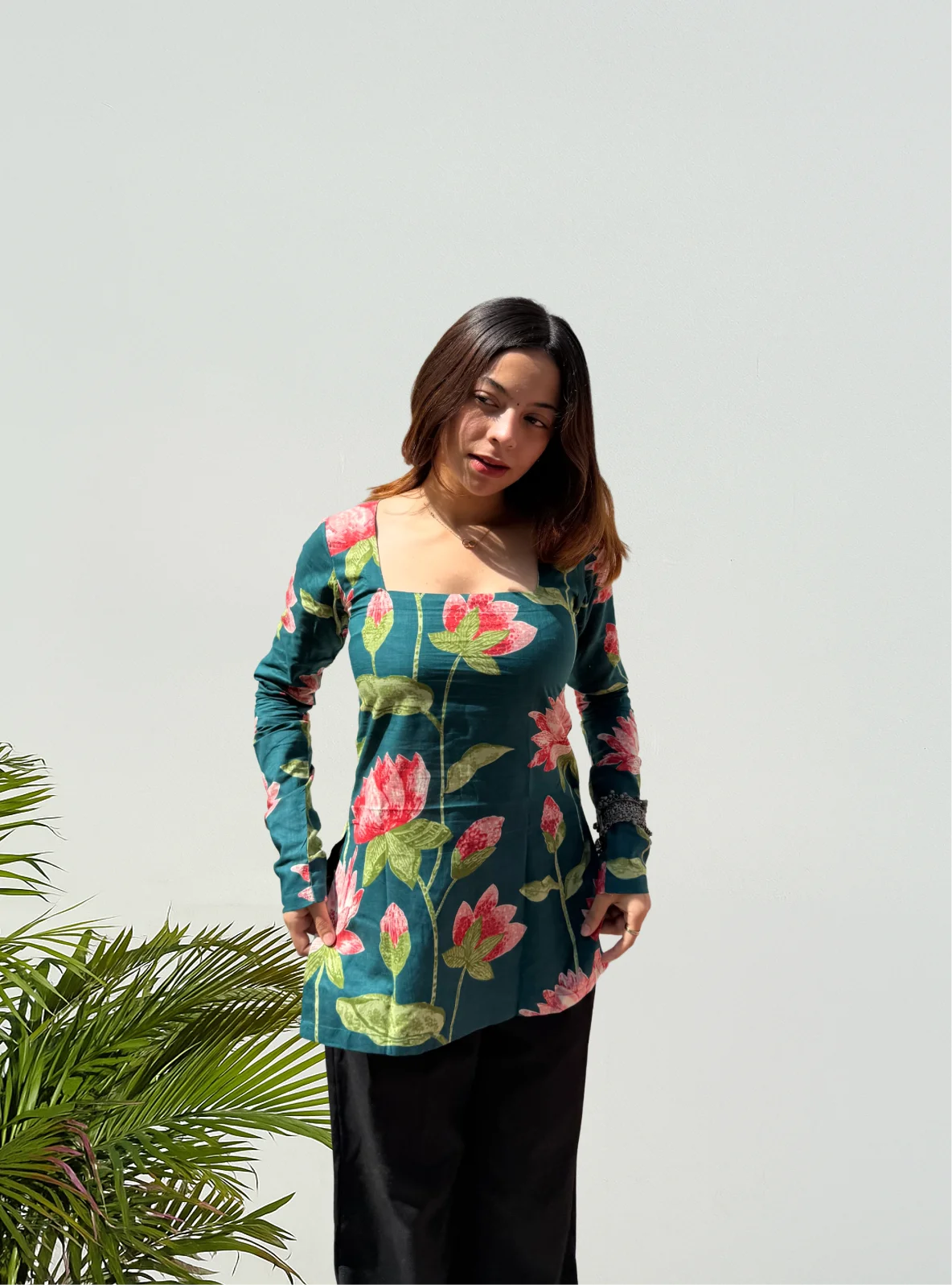 Adaayein Aafreen Square Neck Kurti by Evara