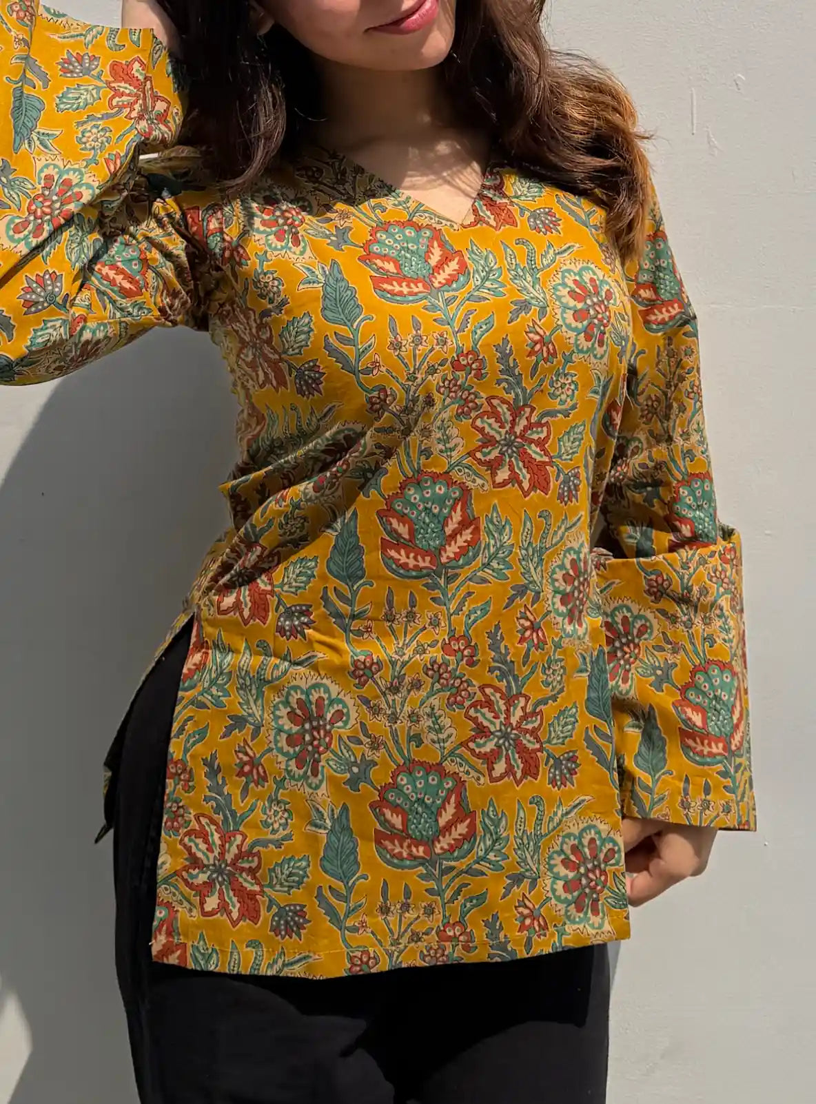 Rangat Bell Sleeves Kurti
