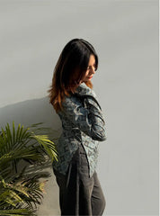 Aayat Straight Sleeves Kurti by Evara