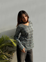 Aayat Straight Sleeves Kurti by Evara