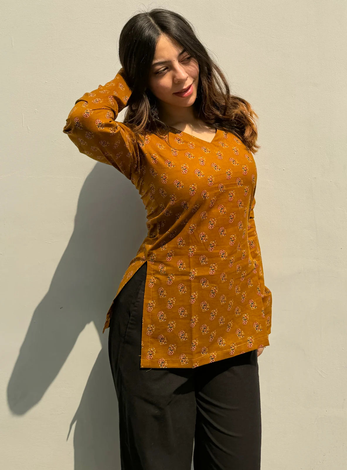 Nisaar Straight Sleeves Kurti