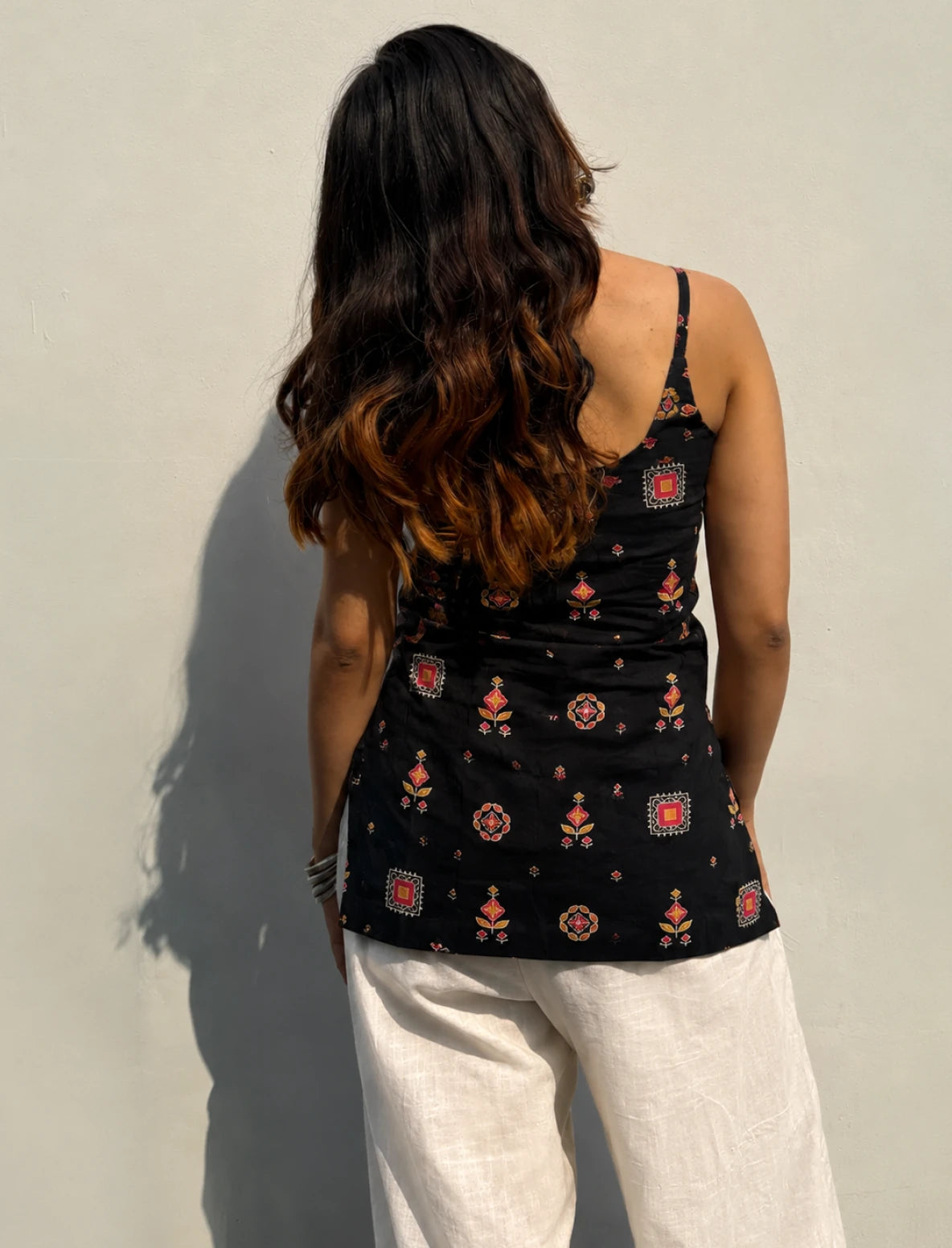 Mishti Short Sleeveless Kurti