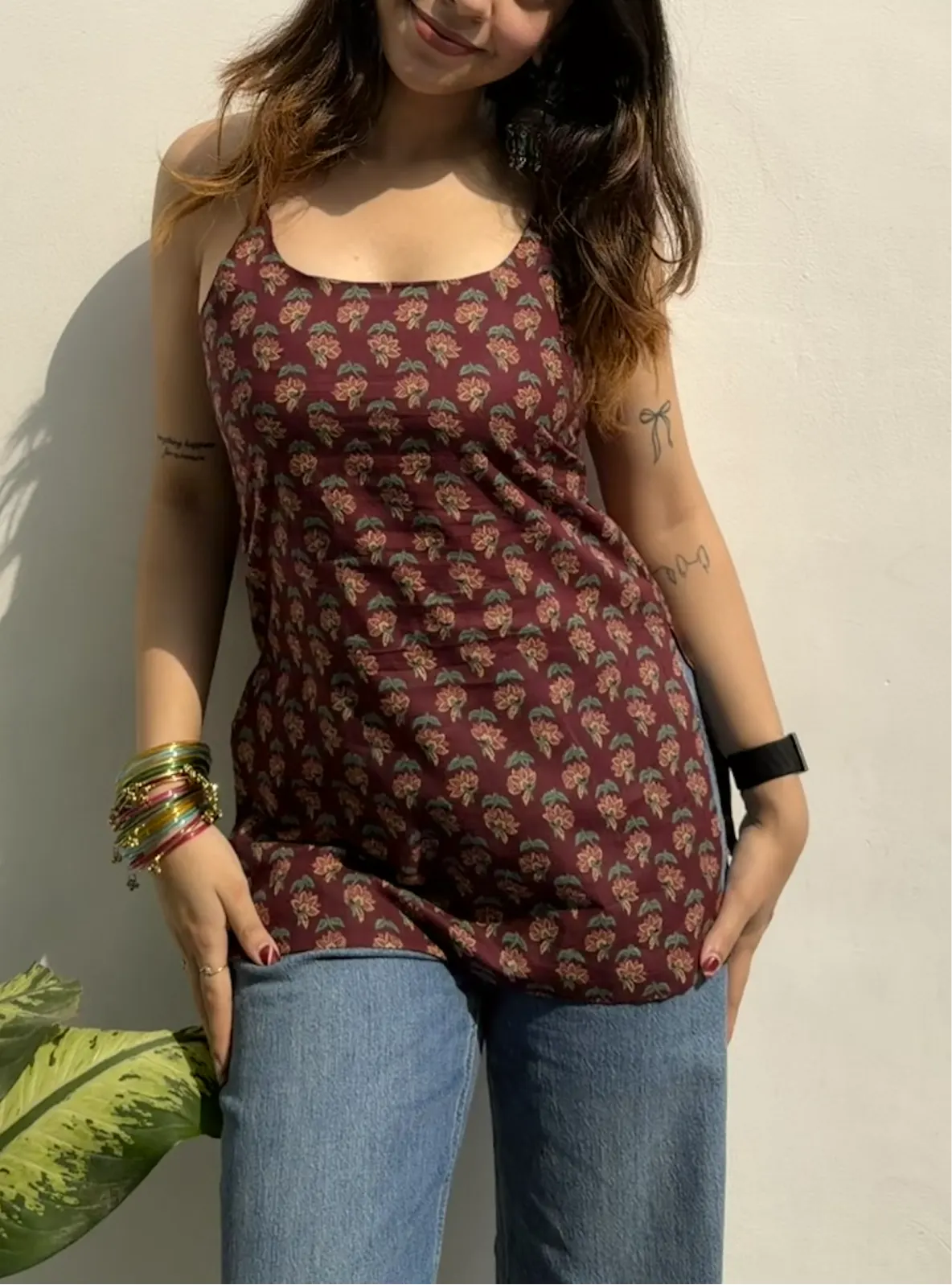 Geet Short Sleeveless Kurti
