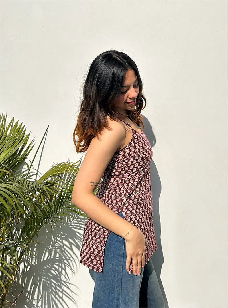 Kaira Short Sleeveless Kurti by Evara