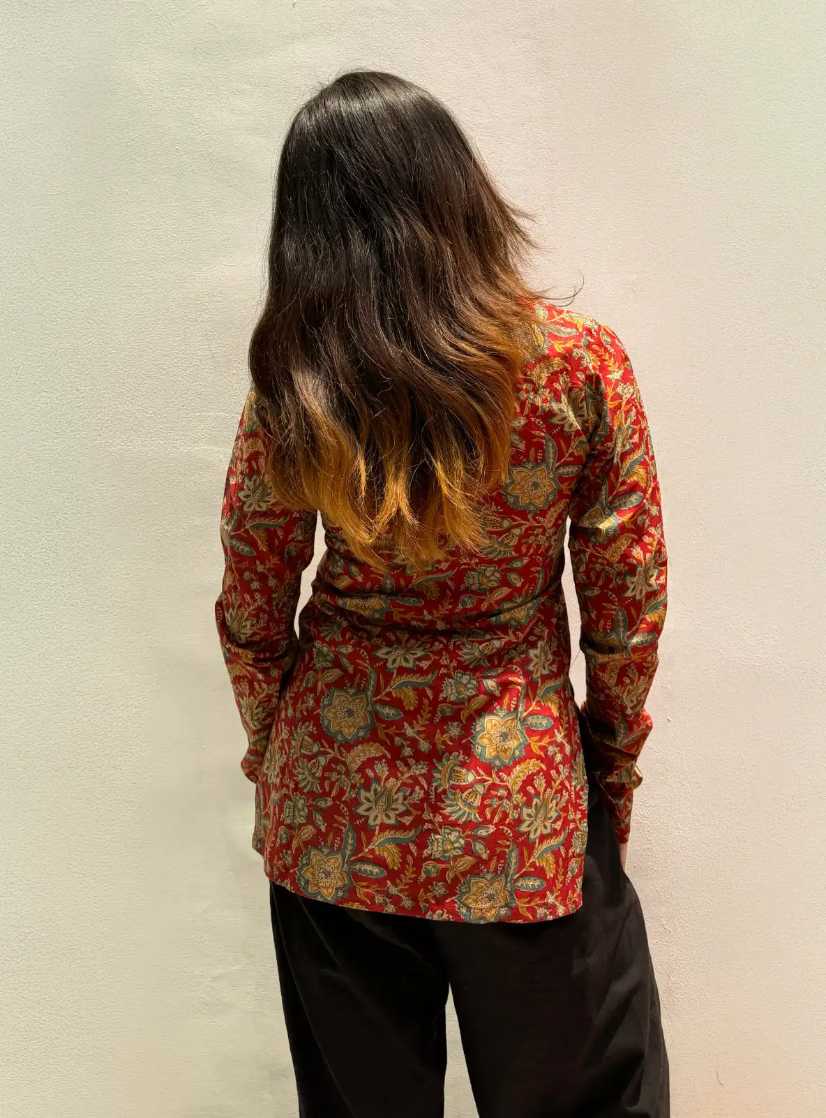 Bijli Gul Boat Neck Kurti