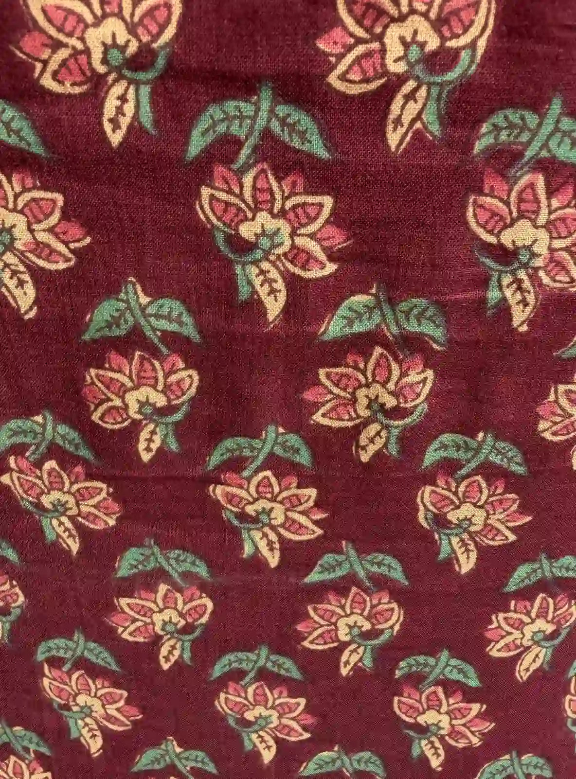 Geet Short Sleeveless Kurti