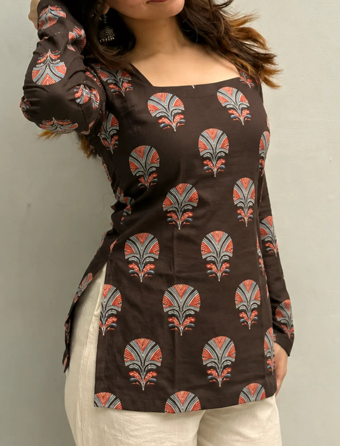 Rivaah Square Neck Kurti