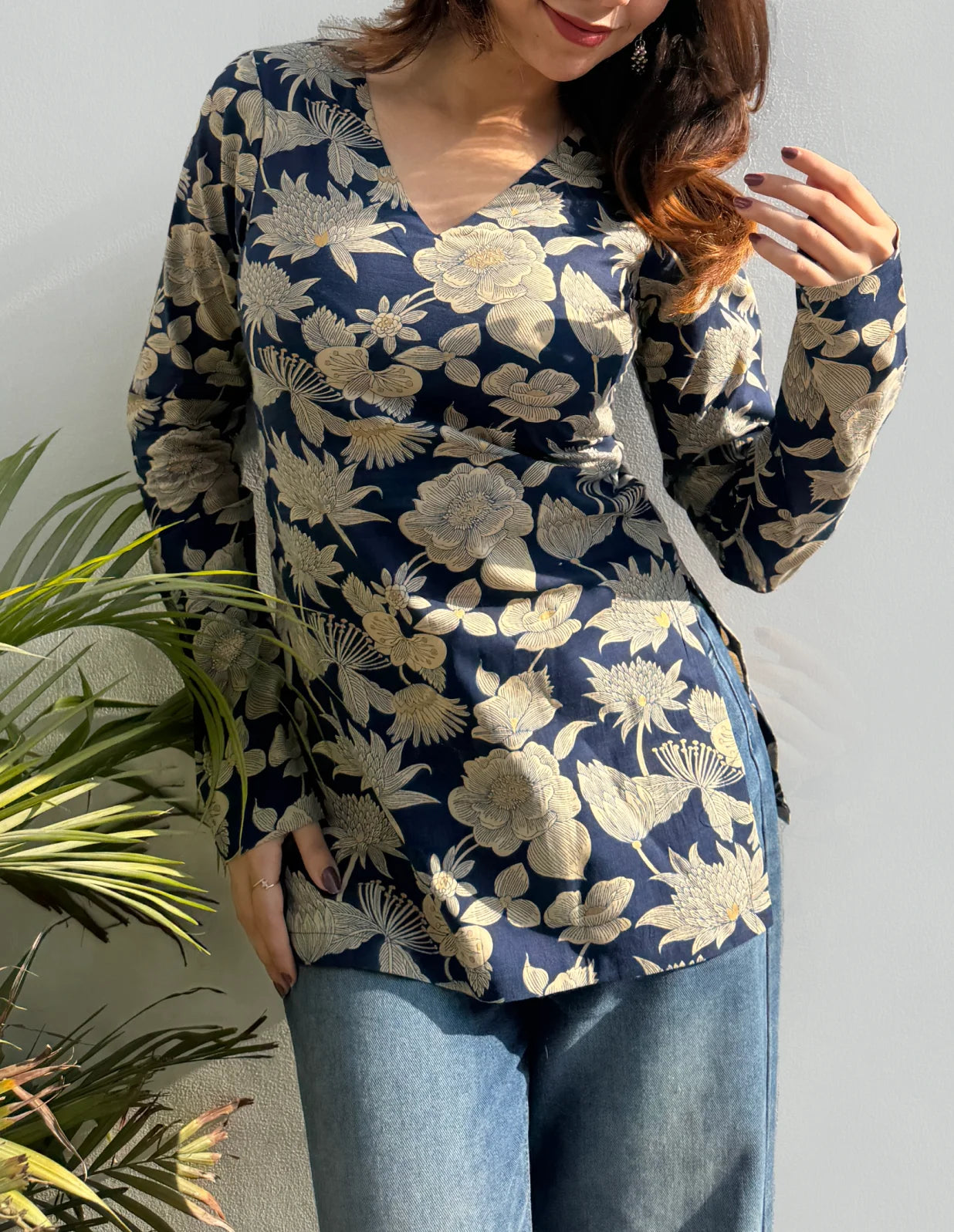 Gazal Straight Sleeves Kurti by Evara