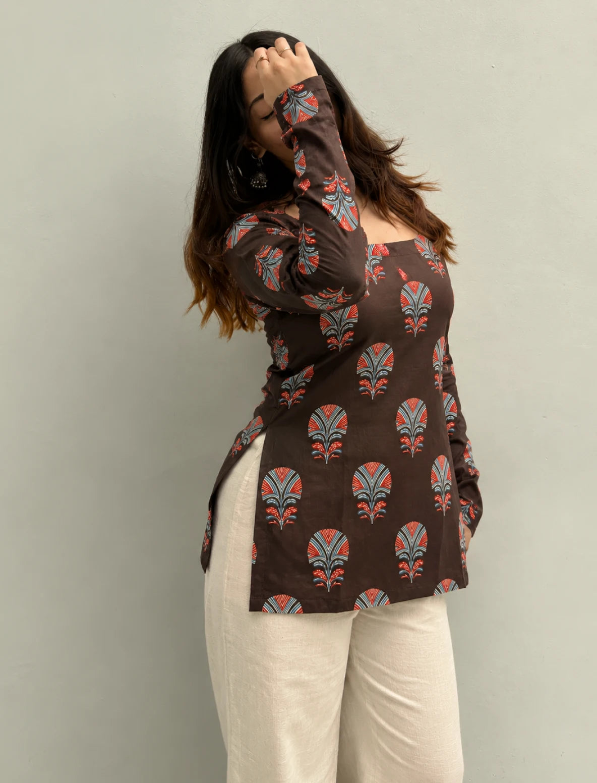 Rivaah Square Neck Kurti