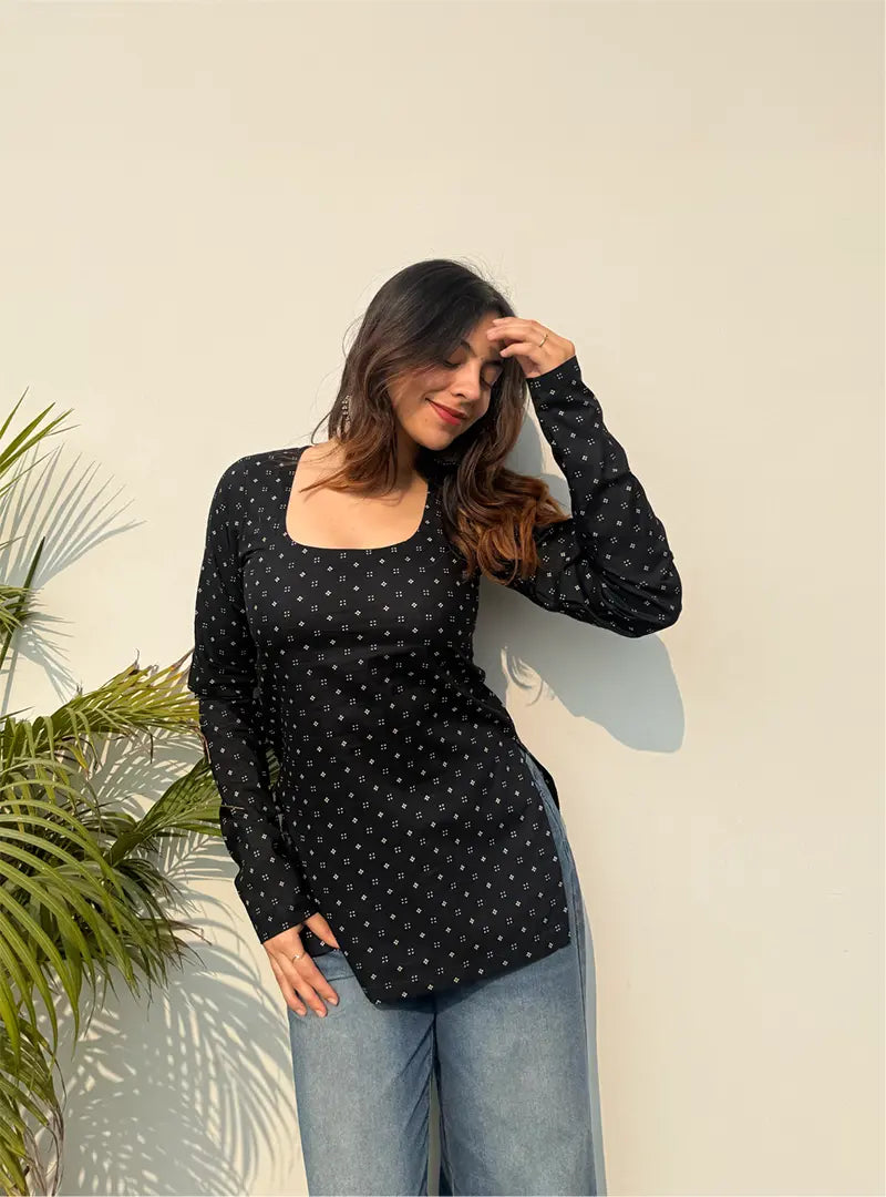 Zubaida Boat Neck Kurti