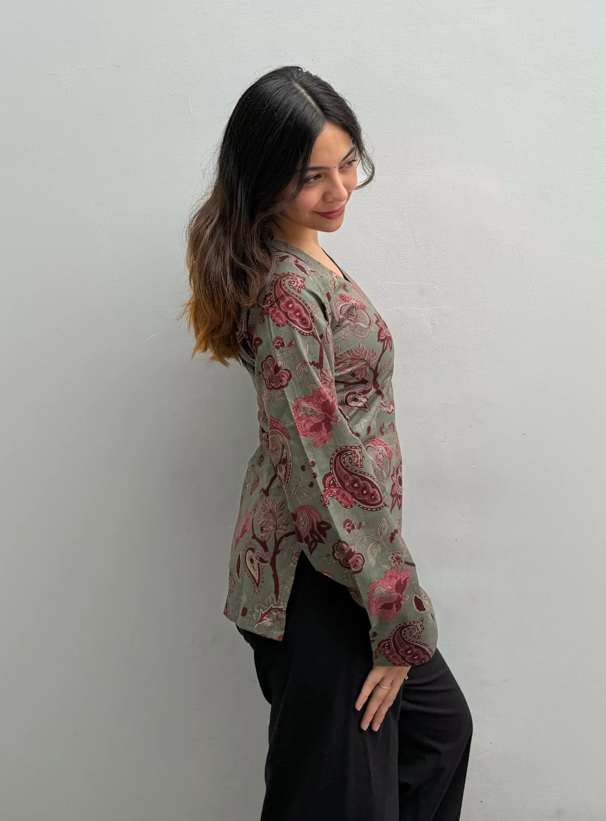Vaidehi Bell Sleeves Kurti