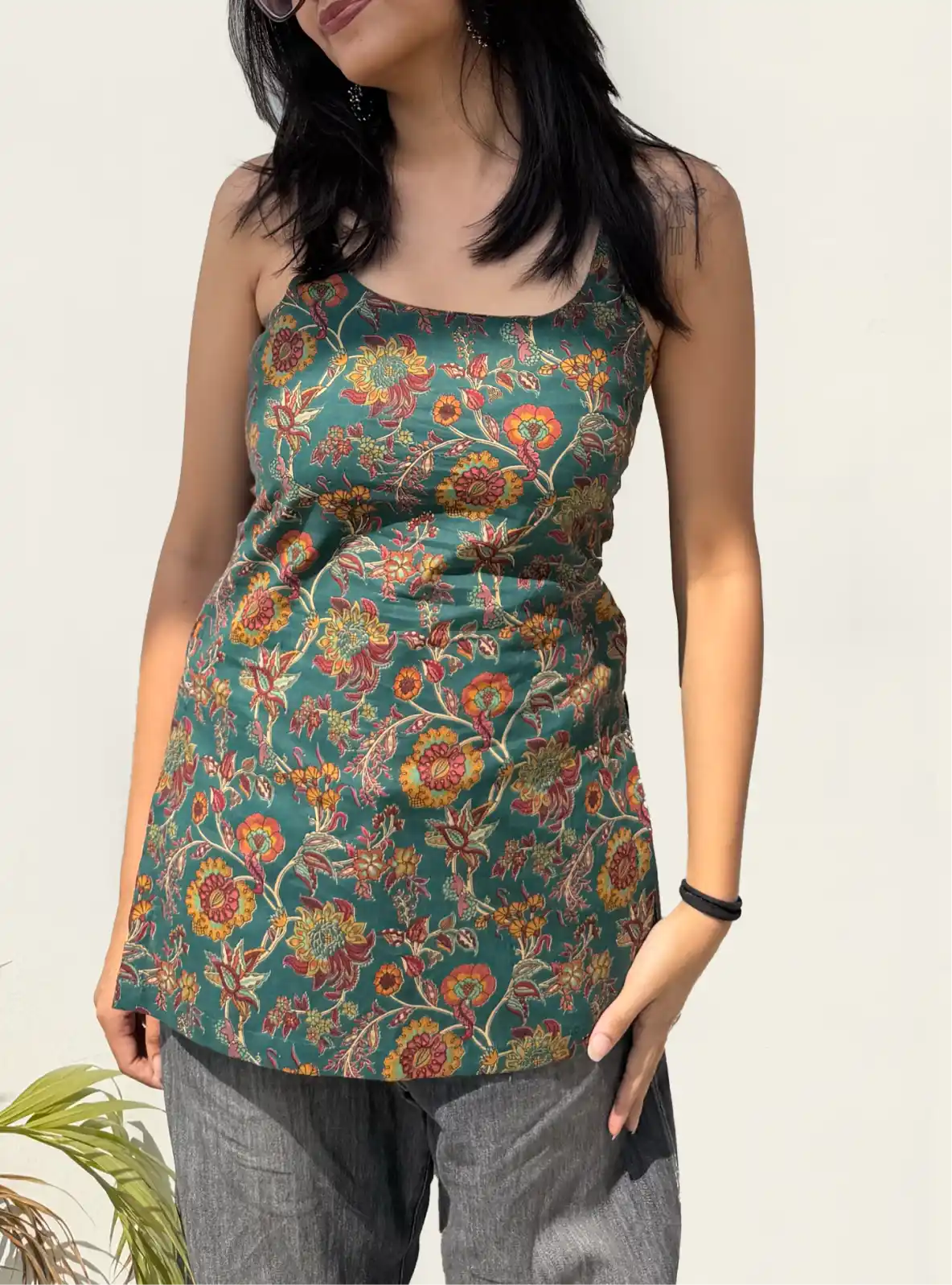 Zainab Short Sleeveless Kurti