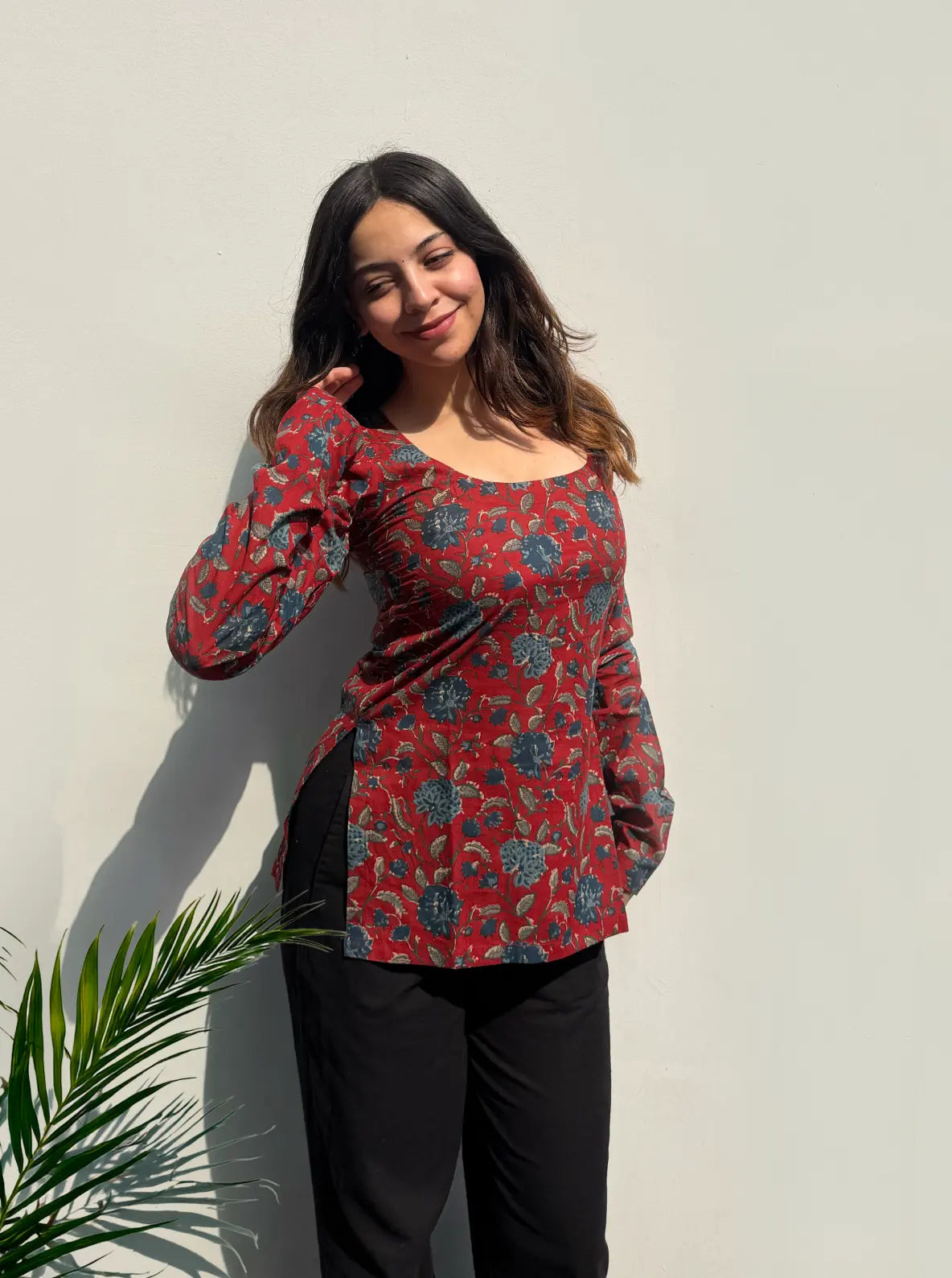 Yashasvi Boat Neck Kurti