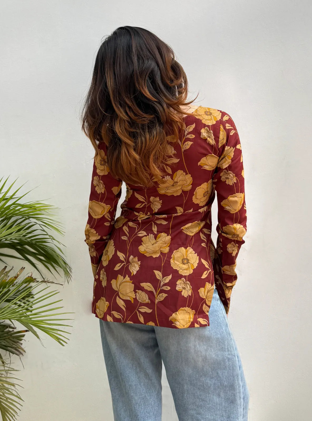 Noorangi Straight Sleeves Kurti by Evara