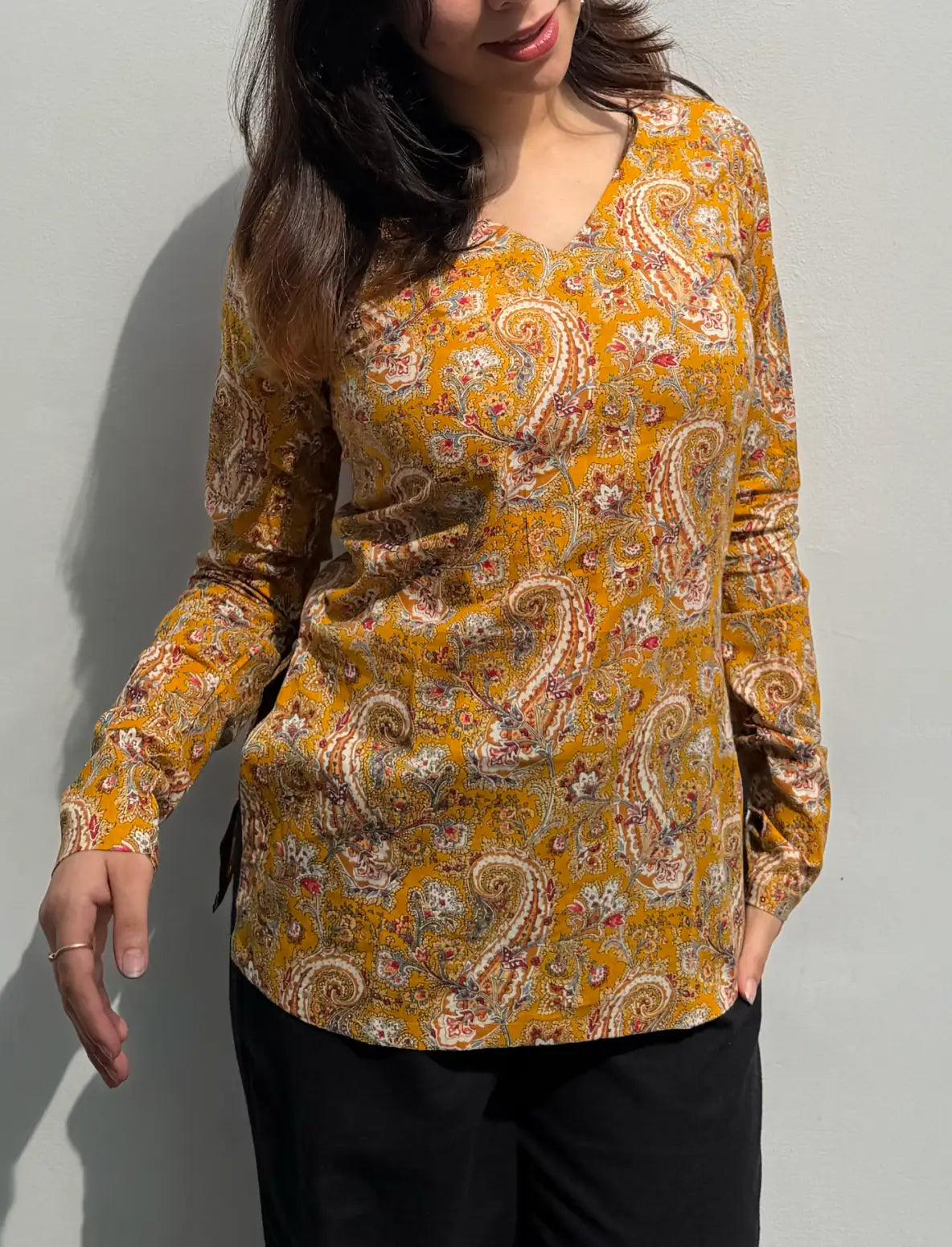 Avika Straight Sleeves Kurti