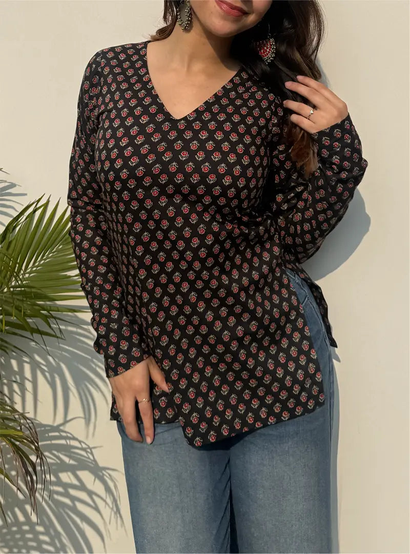 Pardesiya Straight Sleeves Kurti