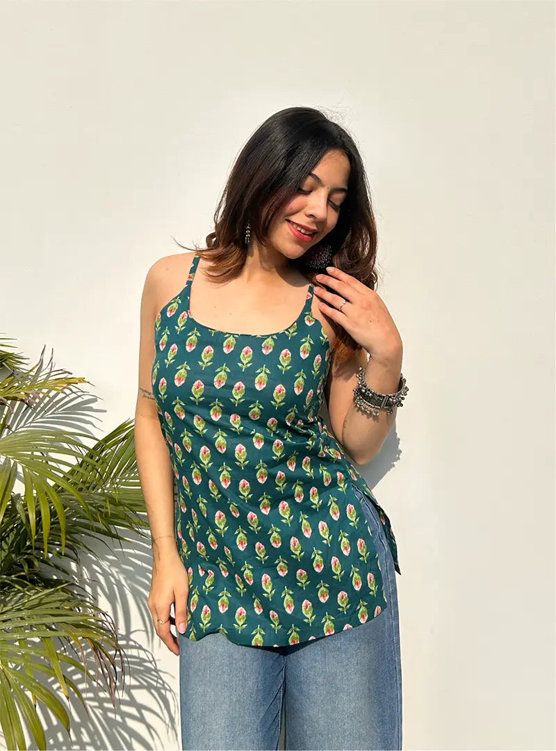 Fanaa Short Sleeveless Kurti