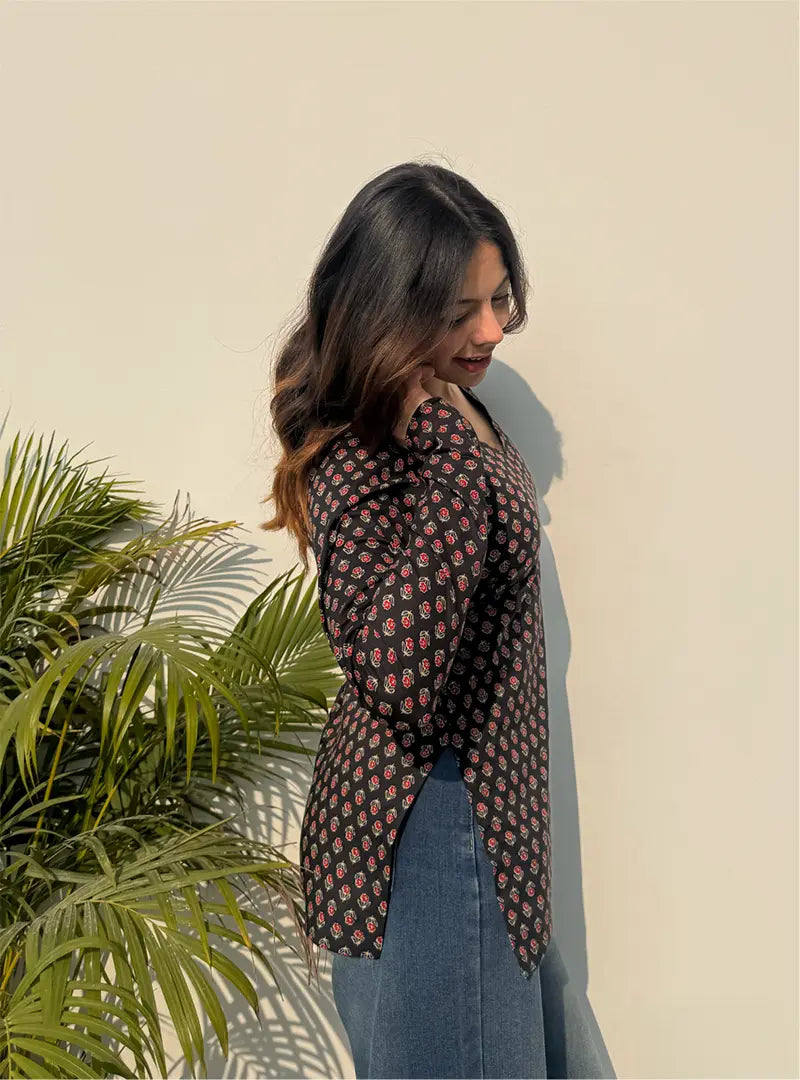 Pardesiya Straight Sleeves Kurti