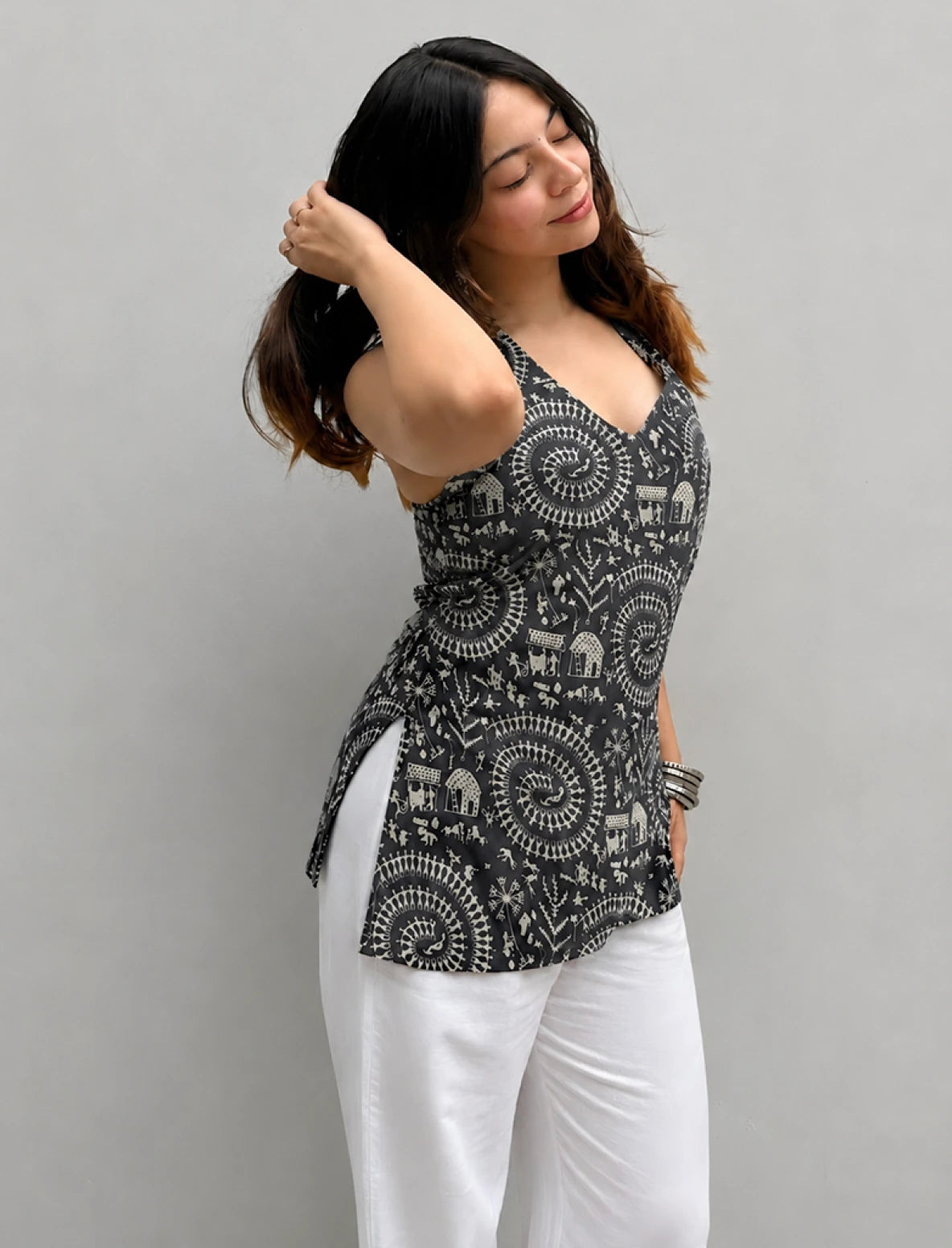Ojasvi Halter Neck Kurti
