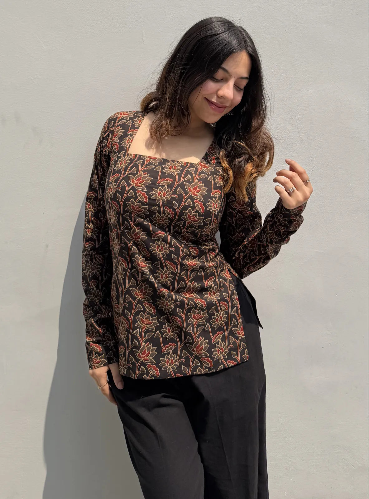 Vamika Corset Back Full Sleeves Kurti