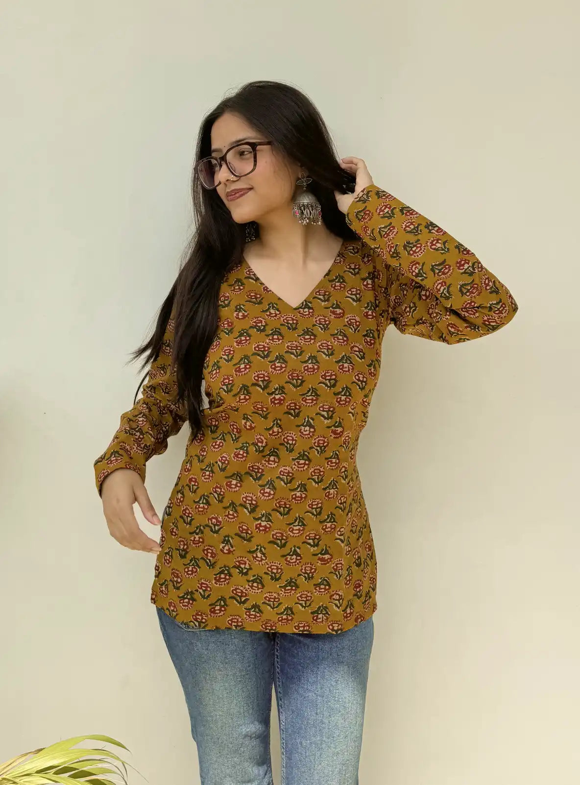 Leher Straight Sleeves Kurti