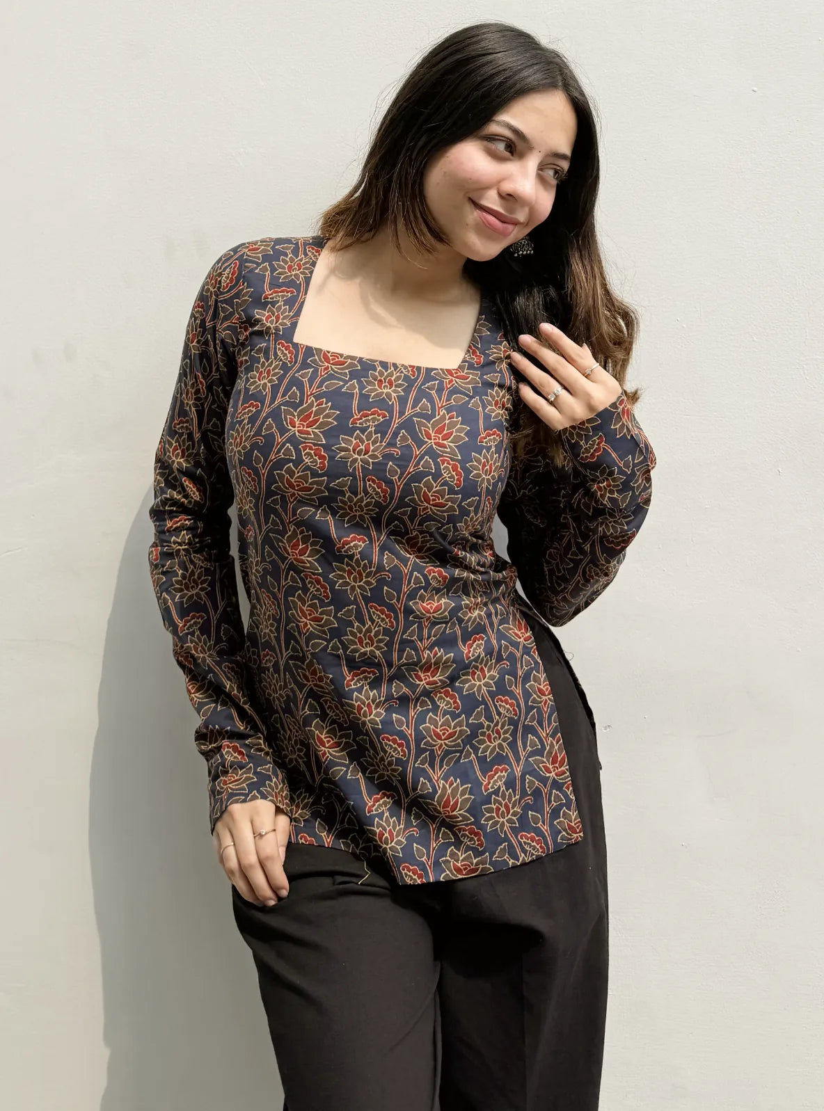 Mahika Corset Back Full Sleeves Kurti