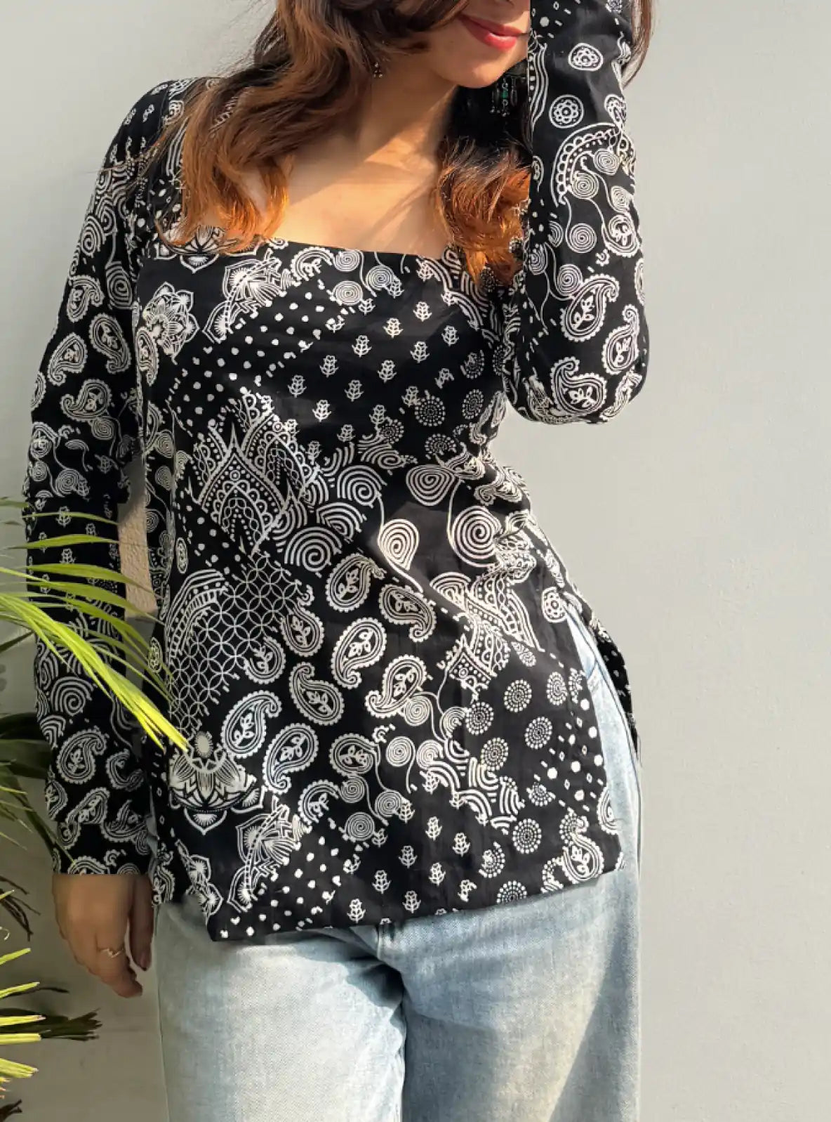 Dastaan Square Neck Kurti