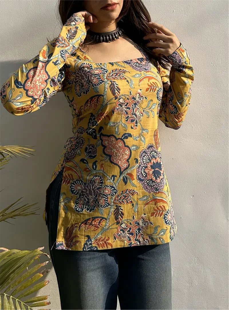 Jannat Square Neck Kurti by Evara