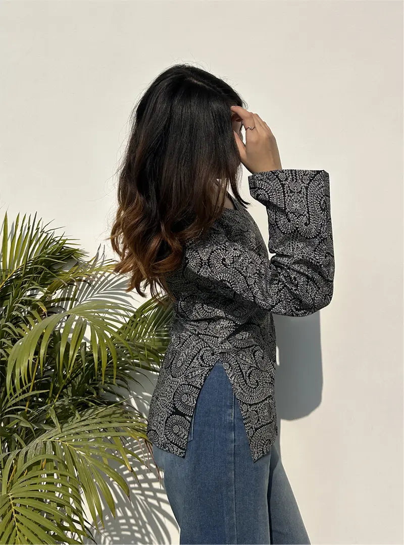 Darkhaast Bell Sleeves Kurti