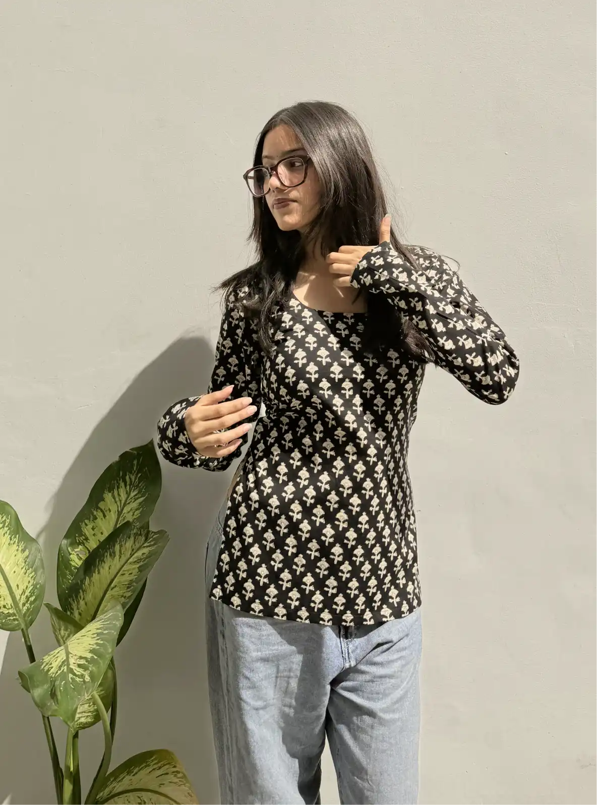 Noorika Boat Neck Kurti