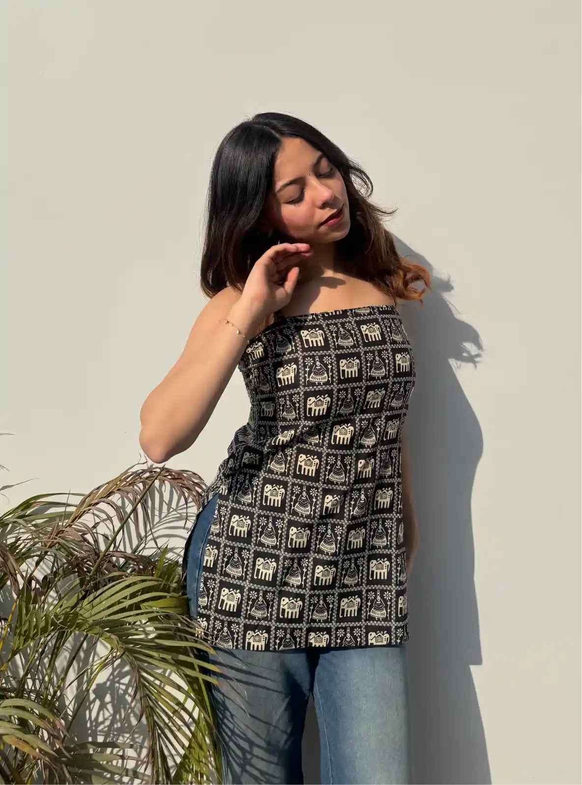 Aahista Corset Back Sleeveless Kurti