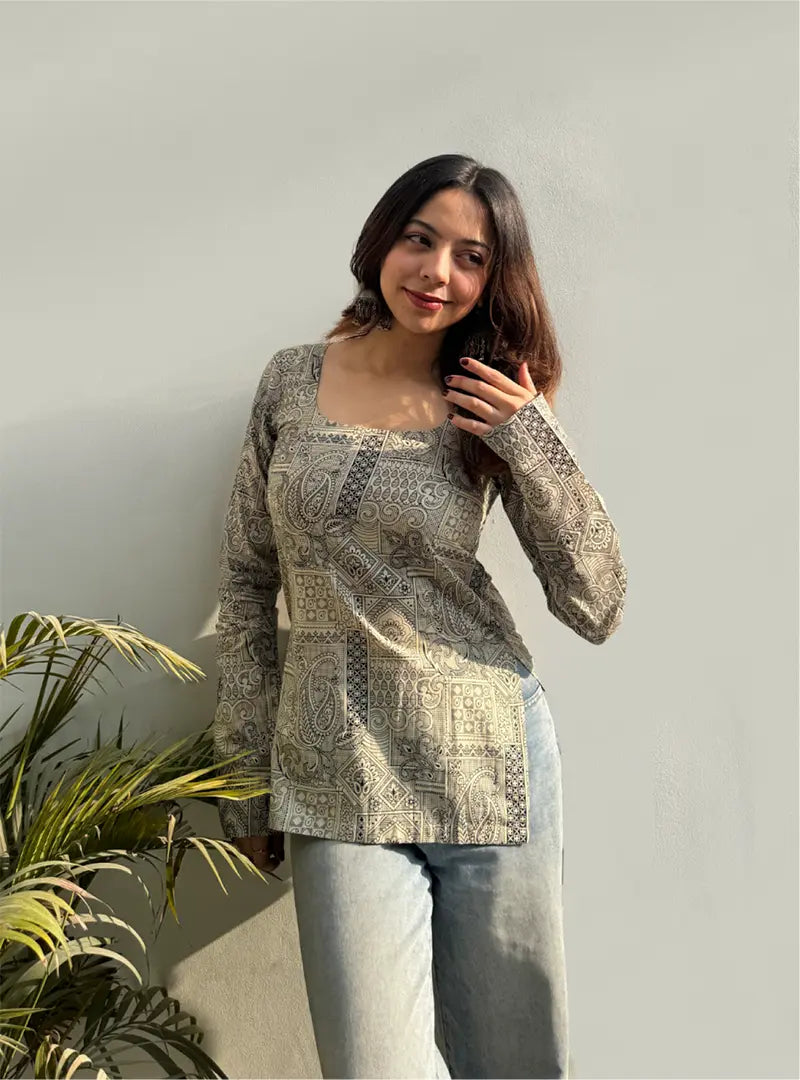 Gulnaaz Boat Neck Kurti by Evara