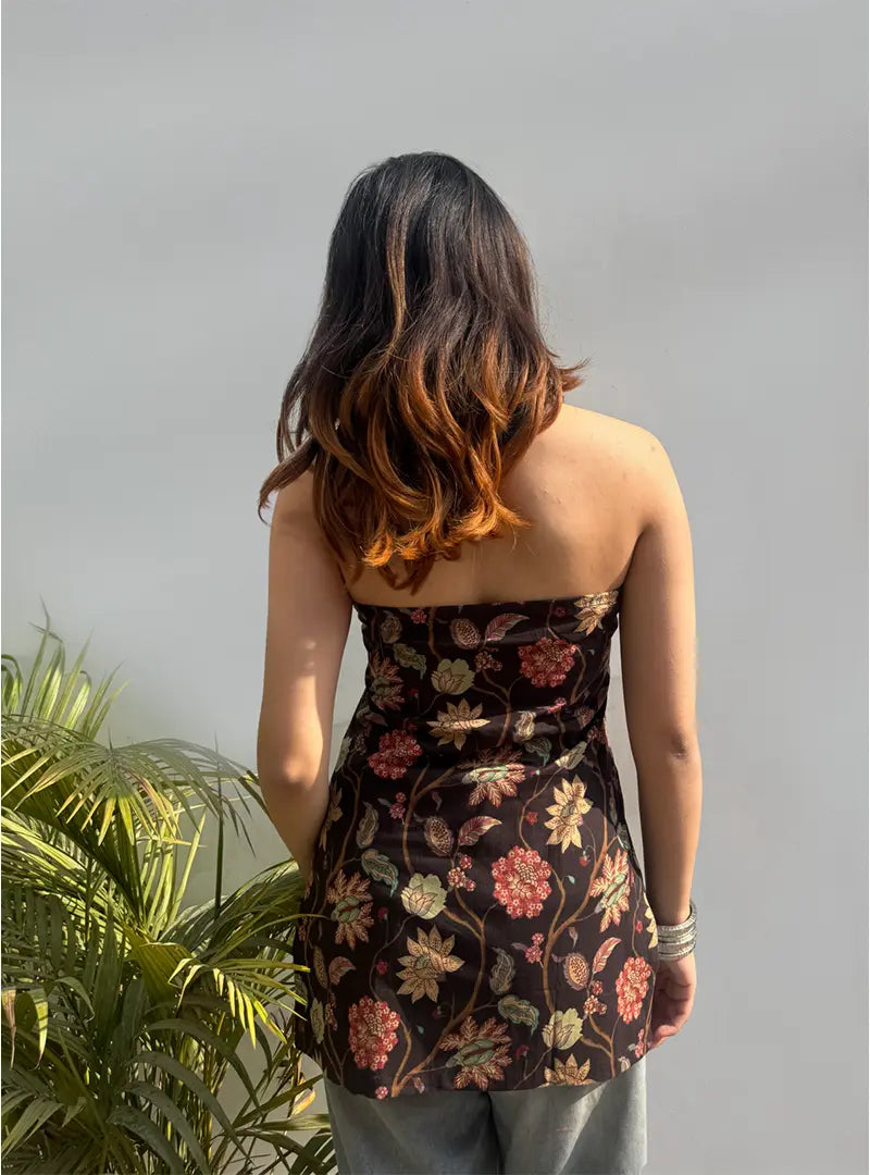 Raahat Halter Neck Kurti by Evara