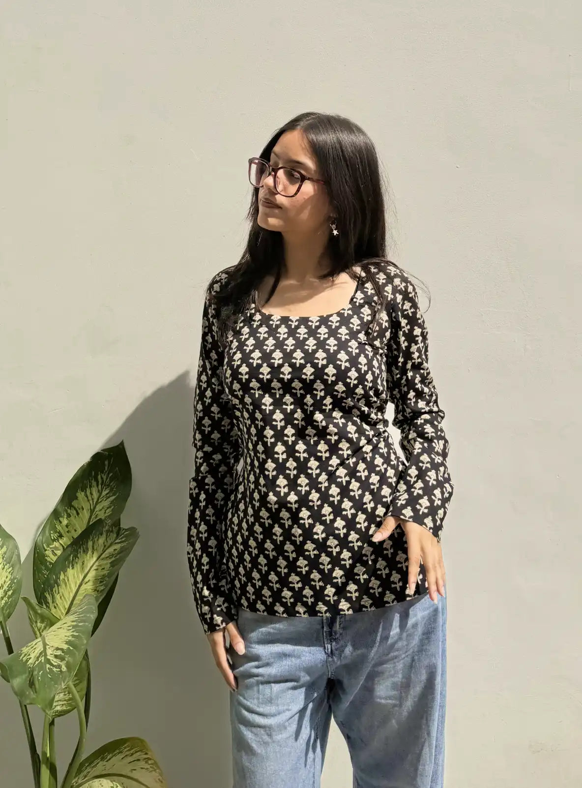 Noorika Boat Neck Kurti
