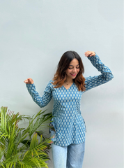 Heer Straight Sleeves Kurti by Evara