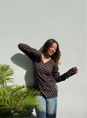 Pankhuri Straight Sleeves Kurti by Evara