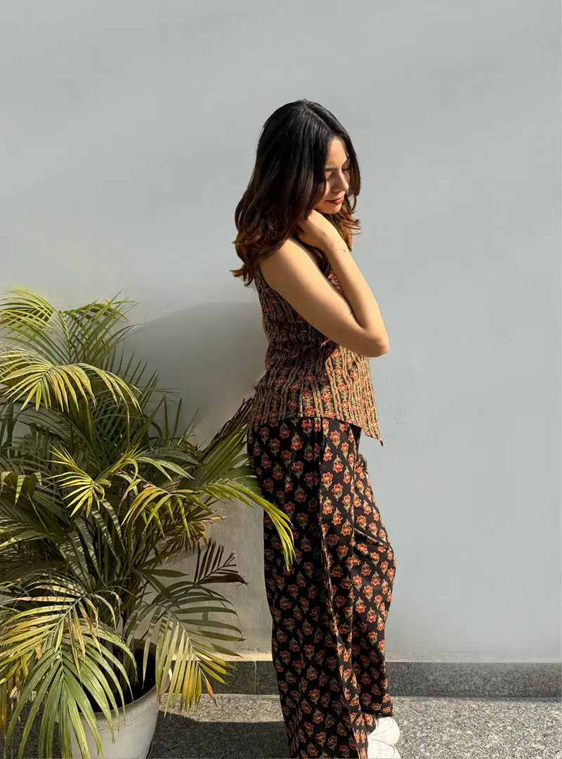 Aabha Sleeveless Co-ord Set by Evara
