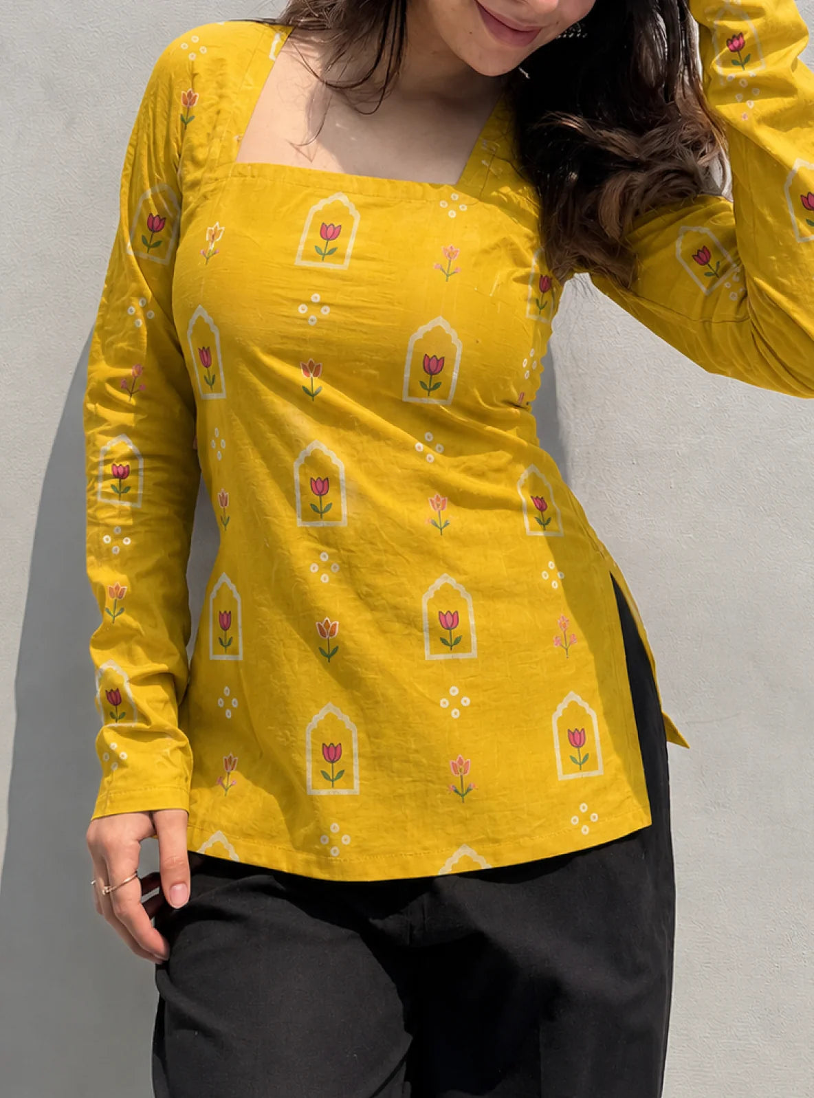 Diya Corset Back Full Sleeves Kurti
