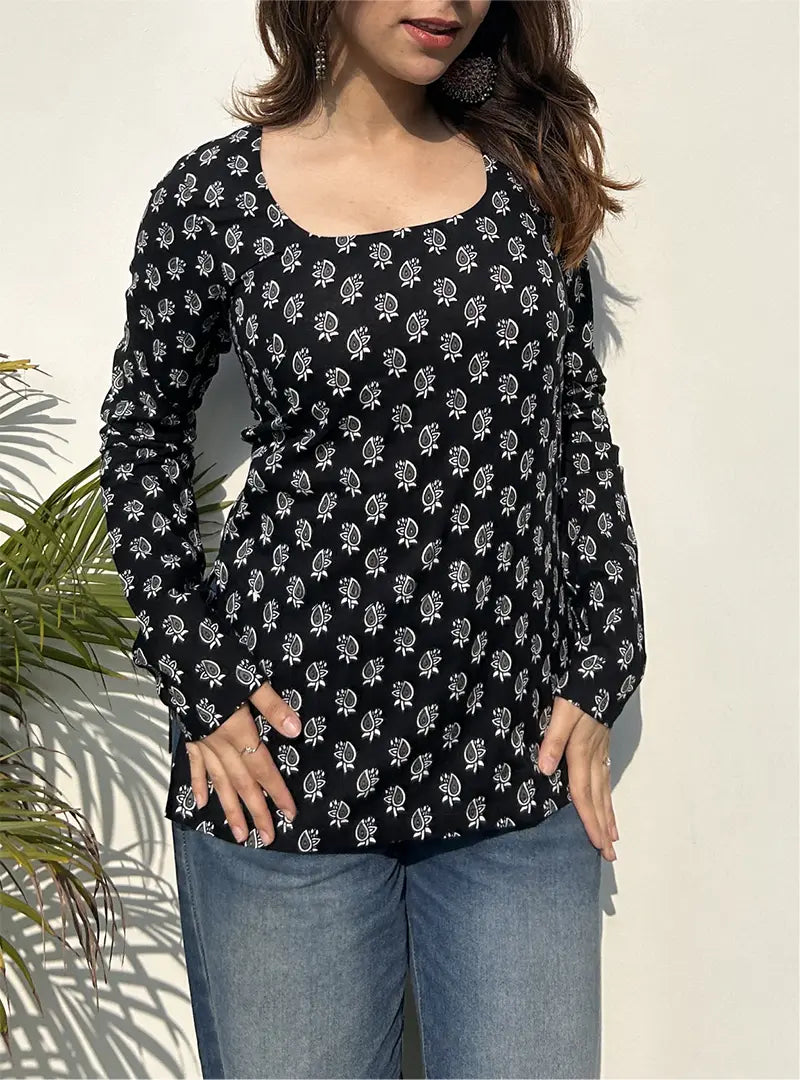 Iktara Boat Neck Kurti by Evara